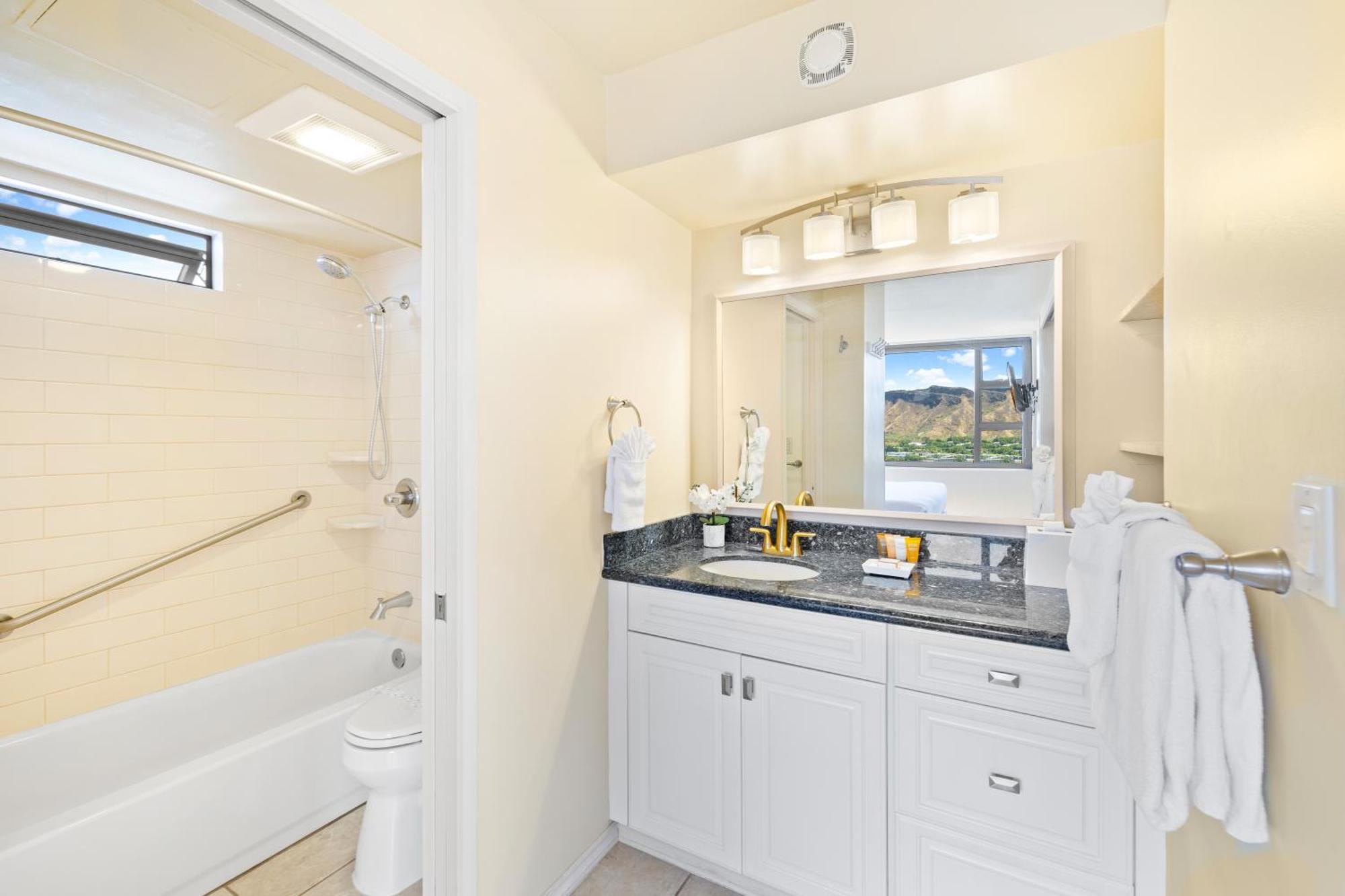 Diamond Head Views Retreat With Free Parking & Near Waikiki Beach! Χονολουλού Εξωτερικό φωτογραφία